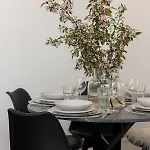 Fashionable Center By Renters Appartamento