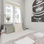 아파트 Fashionable Center By Renters *