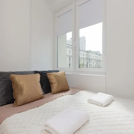 Fashionable Center By Renters *